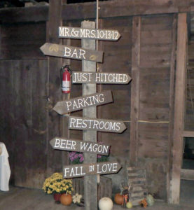 Wedding Fall Decor Sign_1900 Red Barn
